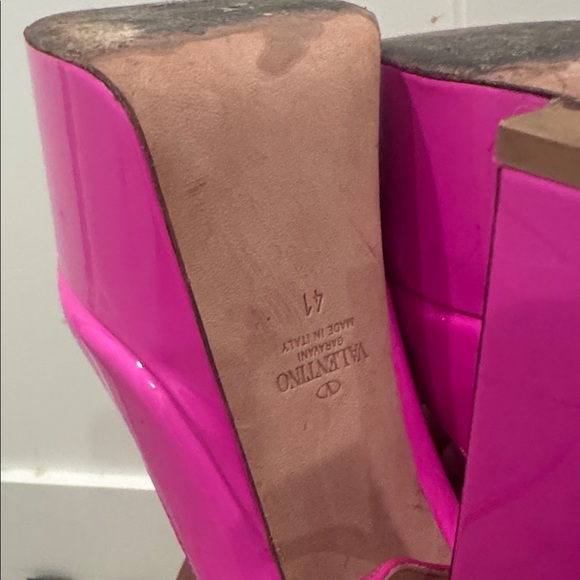 Valentino Platform Pump 2023 - Picture 4 of 5